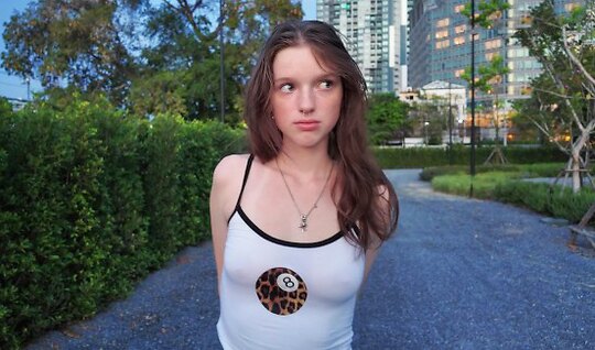 While visiting a pick-up artist, the cutie gave him a great blowjob...