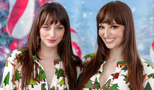 Beauties with guys had great group sex